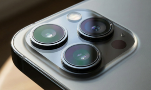 スマホ、スマートフォン、ガラスフィルム、レンズカバー、レンズフィルム、レンズ保護、耐傷性、9H、10H、ARコーティング、ARコート、反射防止、アンチリフレクション、透過、透過率、乱反射、イルミネーション、クリスマス、夜景、ゴースト、フレア、記念撮影、記念写真、思い出